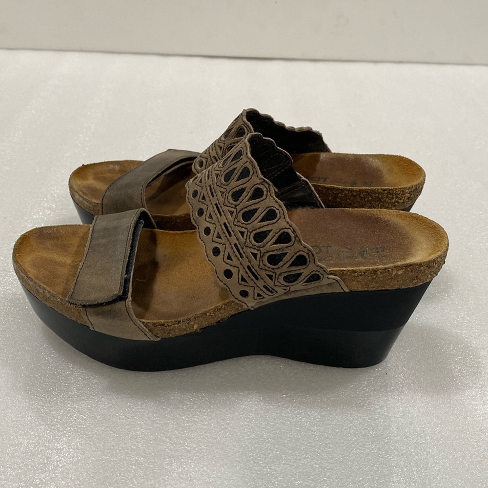 Naot Rise Adjustable Strap NUBUCK Leather Platform Wedge Burnished size (37) 6.5